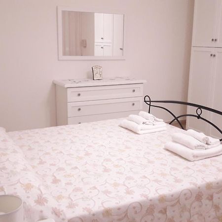Domuspes Apartment Sedilo Luaran gambar